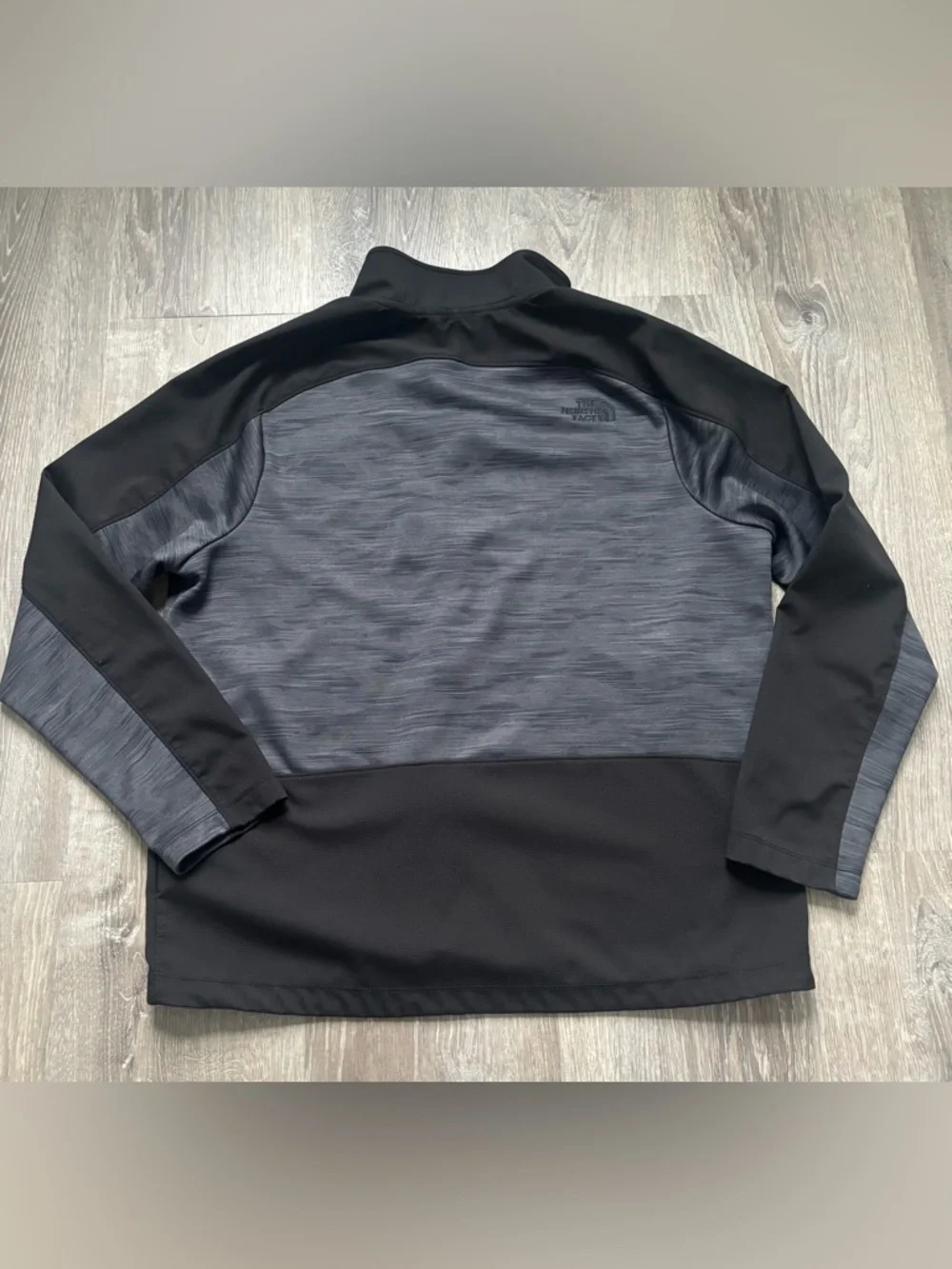The North Face Men's Black & Charcoal Lightweight Jacket Size XL
